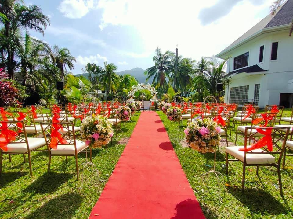 Hotel Chateau Bleu *