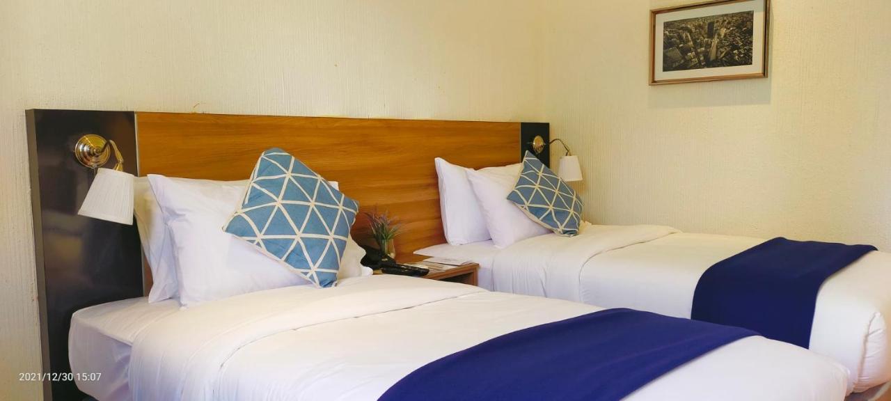 Hotel Chateau Bleu *