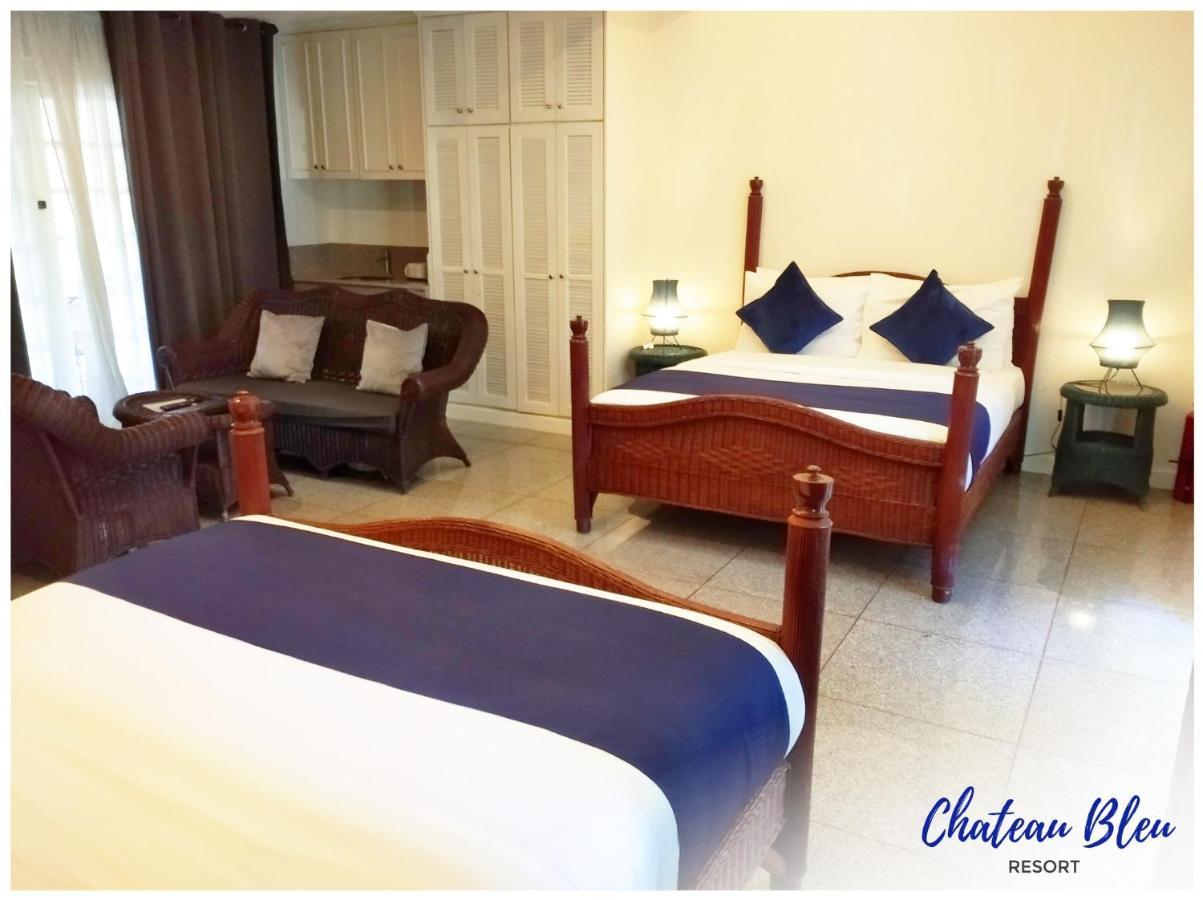 Chateau Bleu Hotel *